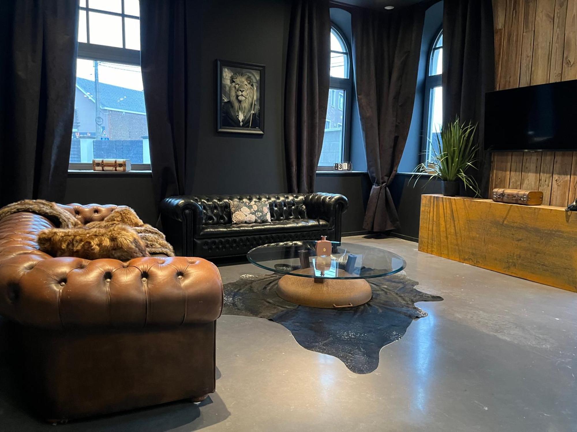 White Castle - Charleroi Airport B&B 외부 사진